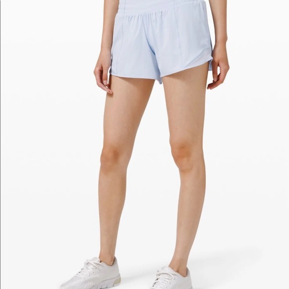 ❌ SOLD❌ Size 6 Lululemon hotty hot short II 4” - Picture 4 of 6